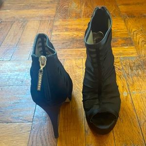 Chinese Laundry Black Heels